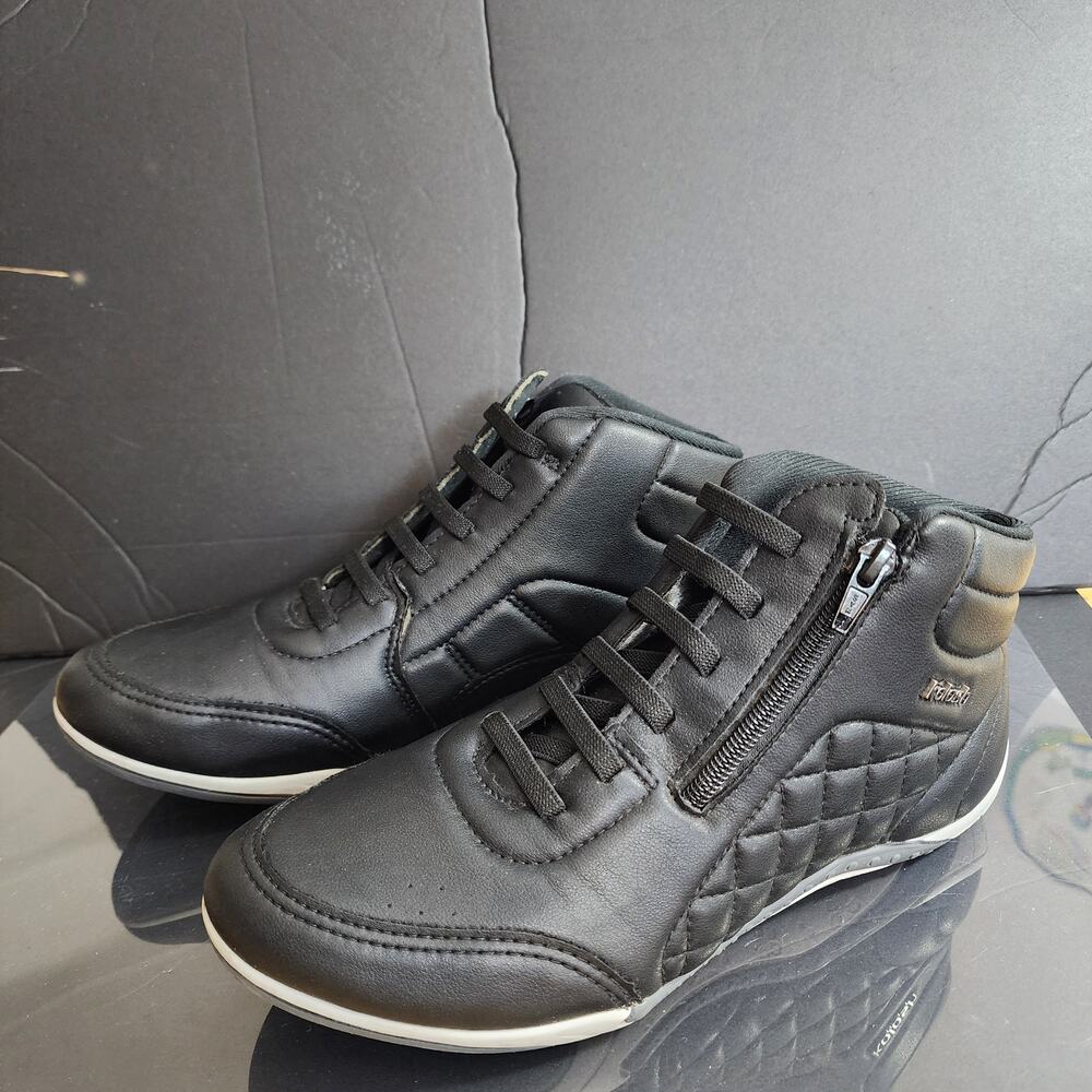 High-tops Black sneaker, by Kolosh, Eco- leather, size 8, made in Brazil